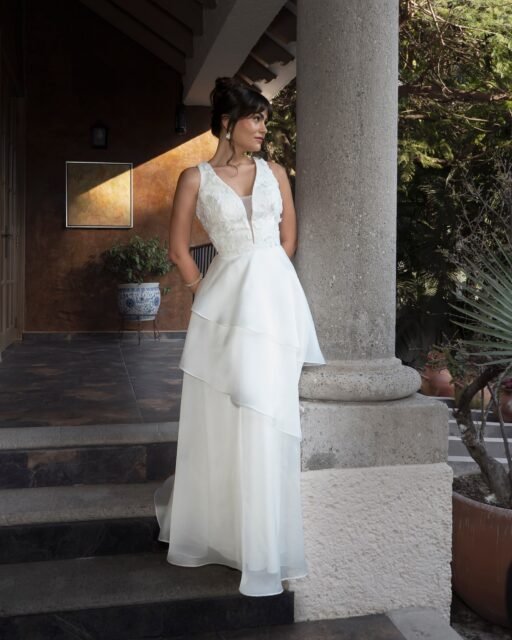 𝐃𝐢𝐬𝐞𝐧̃𝐨𝐬 𝐪𝐮𝐞 𝐜𝐞𝐥𝐞𝐛𝐫𝐚𝐧 𝐭𝐮 𝐬𝐞𝐠𝐮𝐫𝐢𝐝𝐚𝐝.👗✨

Descubre por qué en 𝗠𝗮𝘀𝘀𝗶𝗺𝗮 la calidad y el diseño siempre van de la mano.
Ven a descubrir texturas que enamoran y cortes diseñados para resaltar tu luz propia. 

Te esperamos en nuestras sucursales del Centro de la 𝗖𝗗𝗠𝗫 o visita massima.com.mx contamos con 𝗲𝗻𝘃𝛊́𝗼𝘀 𝗮 𝘁𝗼𝗱𝗼 𝗠𝗲́𝘅𝗶𝗰𝗼. 📦🇲🇽

#vestidos #vestidosdenovia #vestidosblancos #Massima