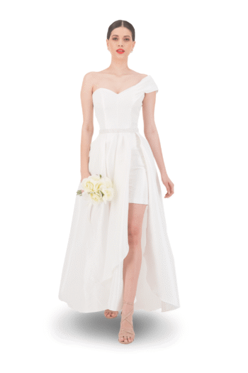 Vestido largo de manga kimono con transparencias en costados.