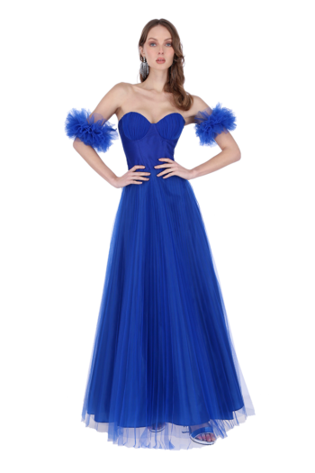 Vestido largo de escote corazón talle tipo corsette con falda circular solei.