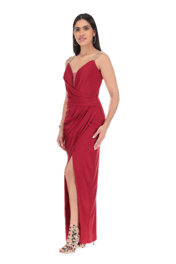 Vestido largo de corte recto y falda envolvente con escote cisne cruzado.