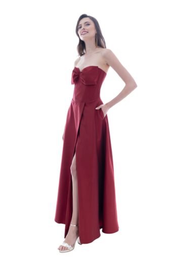 Vestido largo con strapless escote corazón con cortes tipo corsette alargado falda linea A