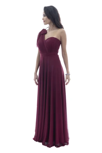 Vestido largo un hombro con talle drapeado al frente, falda línea A con pretina drapeada