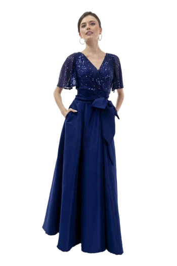 Vestido de gala largo escote en V y falda A con tablones y lazo a la cintura.