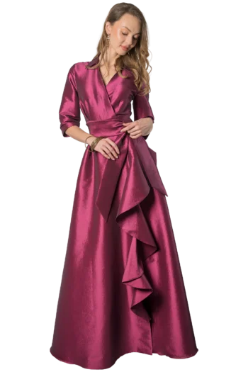 Vestido largo bugambilia con cuello sport, cascada y manga 3/4, ideal para mamá del novio - Massima